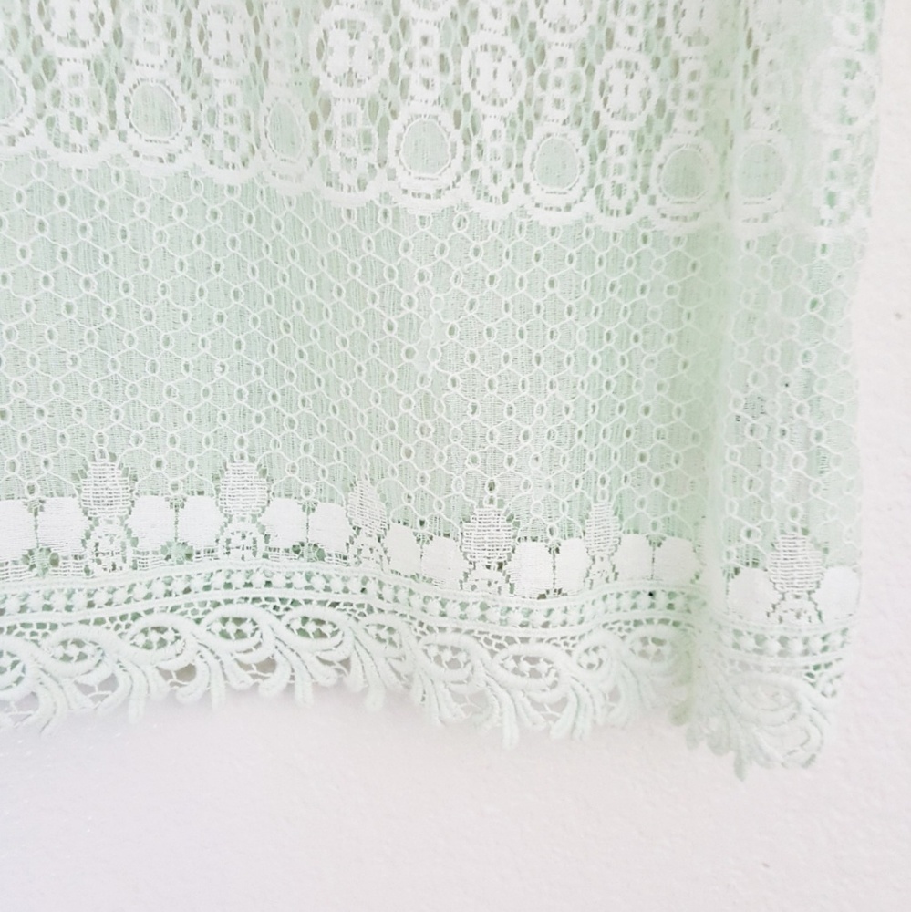 Robin K mint boho lace tank top - Picture 5 of 6